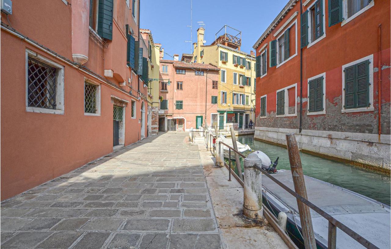 Stunning Apartment In Venezia With Kitchenette Exterior photo