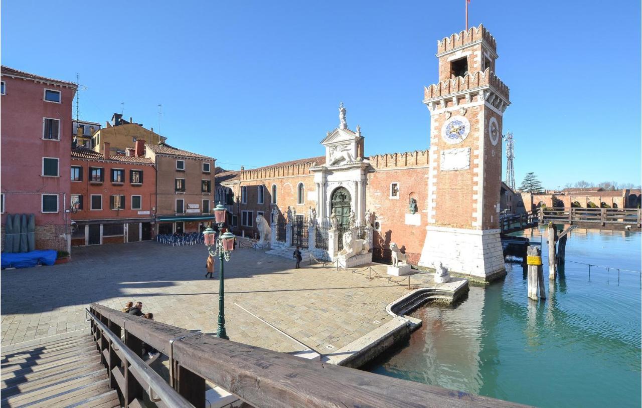 Stunning Apartment In Venezia With Kitchenette Exterior photo